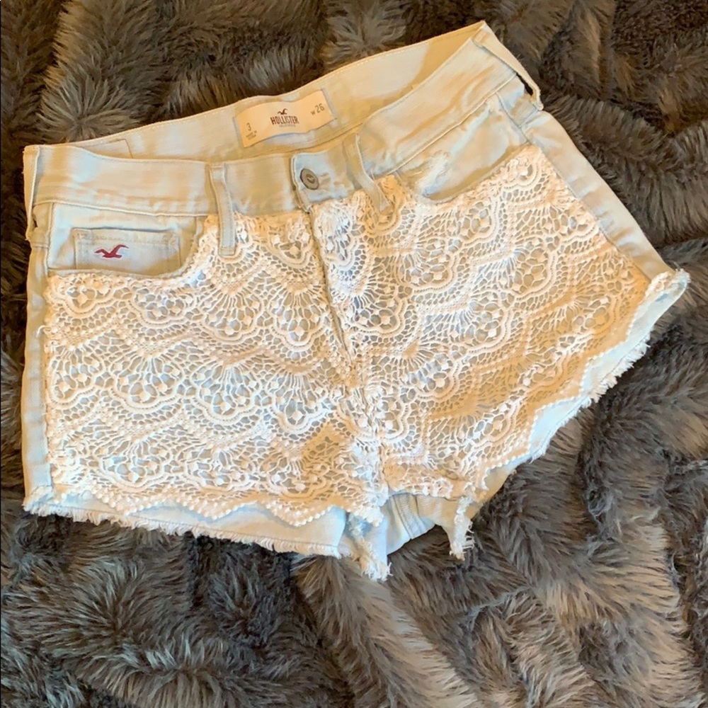 Hollister white detail shorts